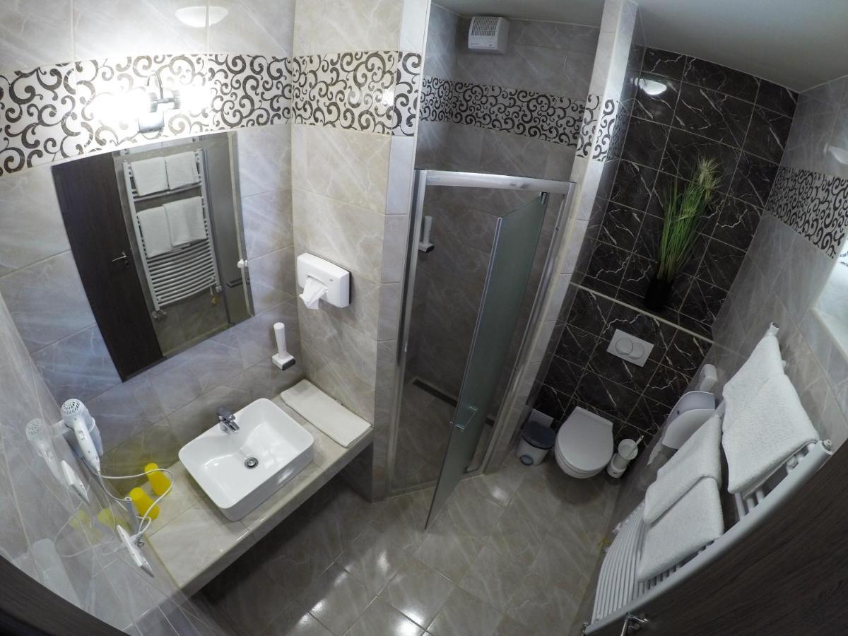 Fonix Apartman Lenti Extérieur photo
